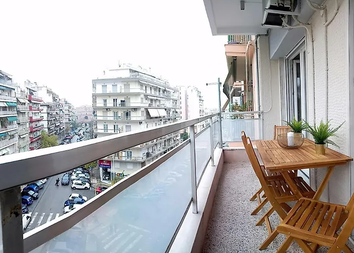 Royal Deluxe Apt.